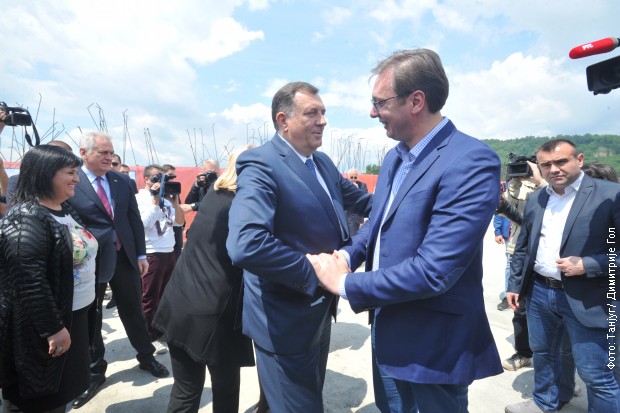 dodik-vucic1