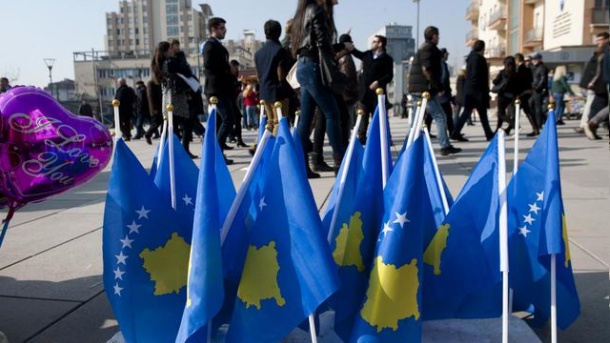kosovo-zastavice