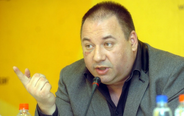 Auto-servis porodice Milanovic u El Pasu