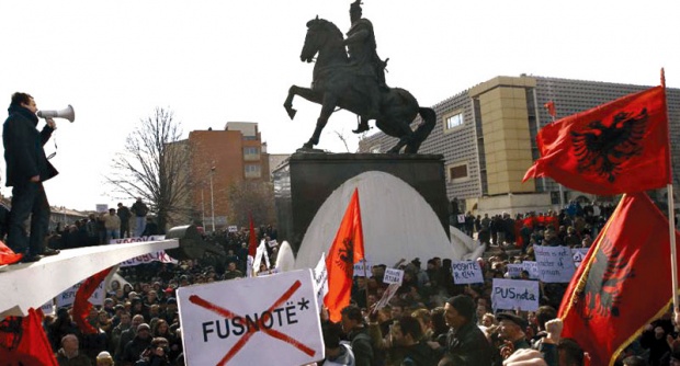pol-fusnota_1