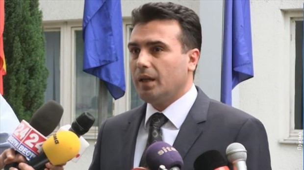 zaev1